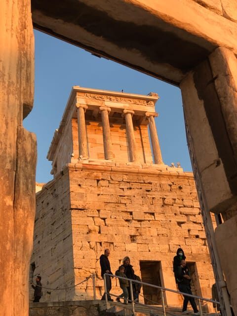 Parthenon & Acropolis Guided Tour in Spanish -Option Tickets - Entering the Acropolis early: why the timing matters